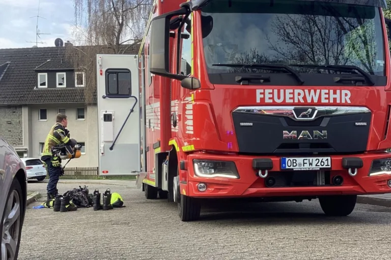 Oberhausen – Zwei Katzen bei Brand gerettet