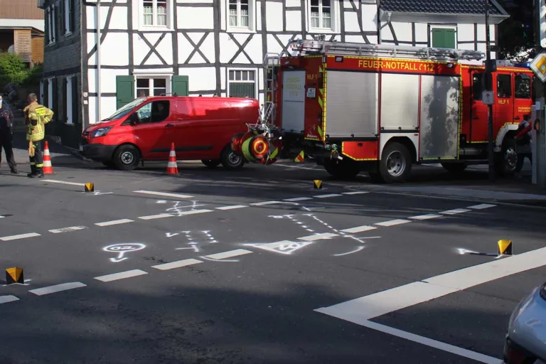 Wülfrath - 19-Jährige von Auto angefahren - schwer verletzt