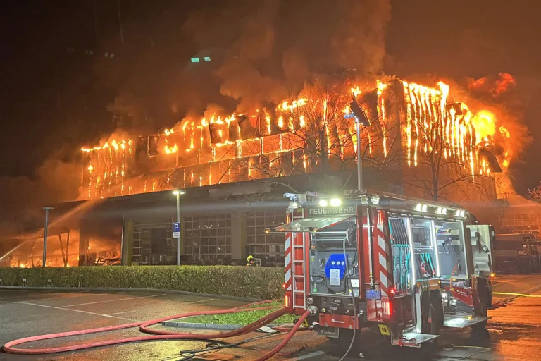 Weggis LU - Totalschaden nach Brand