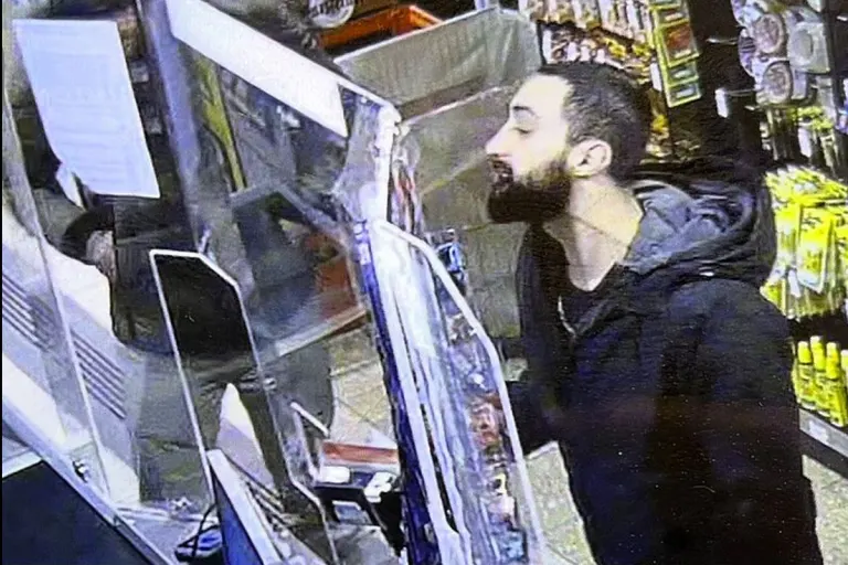 Gelsenkirchen NW – Fahndung nach bewaffnetem Überfall auf Supermarkt