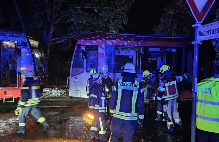Königswinter – Radfahrer stirbt bei Zusammenstoß mit Stadtbahn
