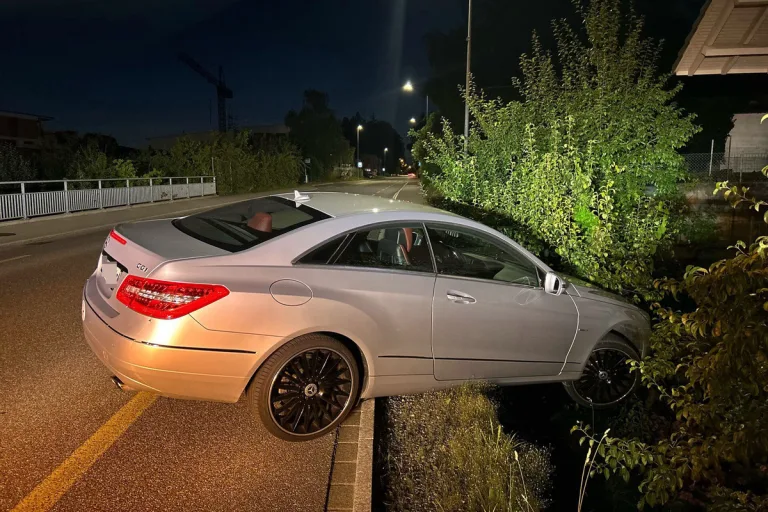 Unfall in Remetschwil AG - Lenker alkoholisiert