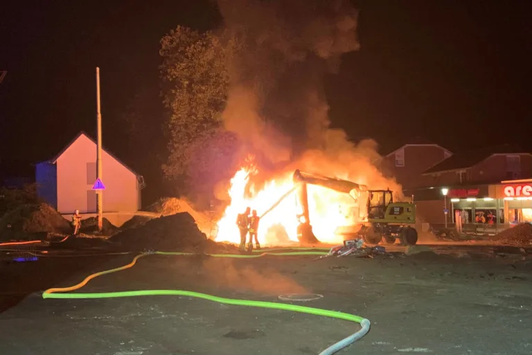 Gladbeck – Brand droht auf Bagger überzuschlagen