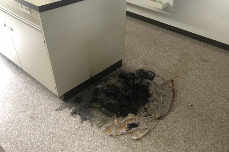 Rapperswil-Jona SG - Feuer in Schulhaus nach Experiment
