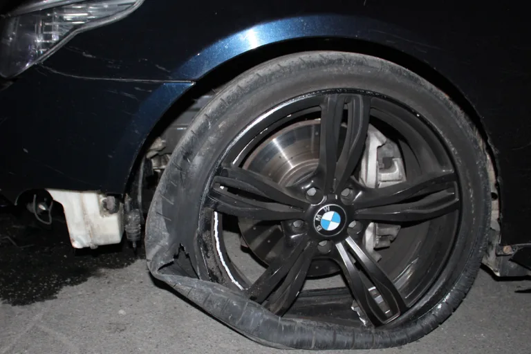 Unfall in Hagen NW – Fahrer unter Alkohol- und Drogeneinfluss flüchtet