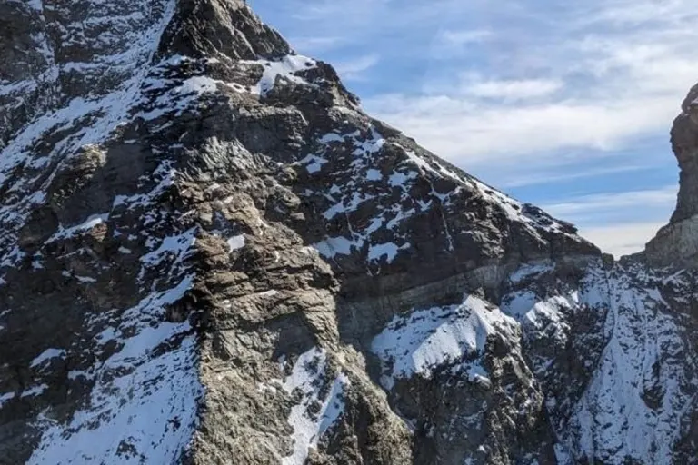 Tödlicher Unfall in Zermatt VS - Bergsteiger stürzt 600 Meter in die Tiefe