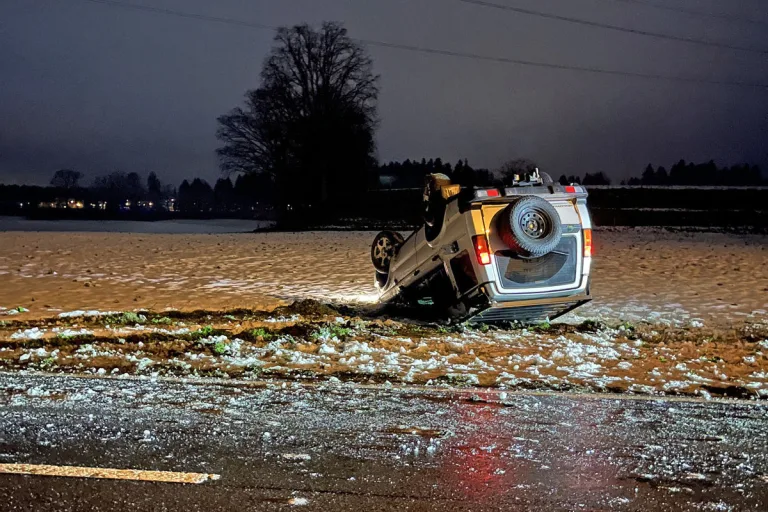 Kanton Luzern - Mehrere Verkehrsunfälle auf teils vereisten Strassen