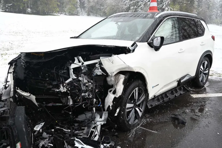 Ricken SG - Mehrere Personen bei schwerem Unfall verletzt 