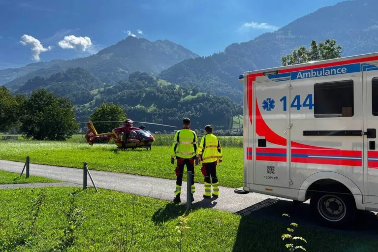 Giswil/Flüeli-Ranft OW - Zwei Personen bei Unfällen schwer verletzt