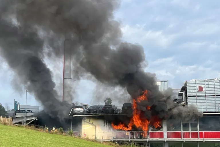 Mörschwil SG – Brandausbruch in einer Autowerkstatt