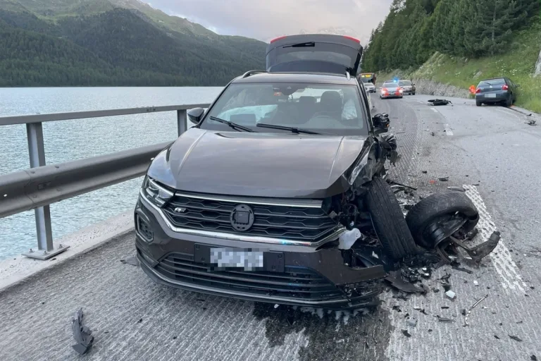 Silvaplana GR – Fünf Personen bei Unfall verletzt 