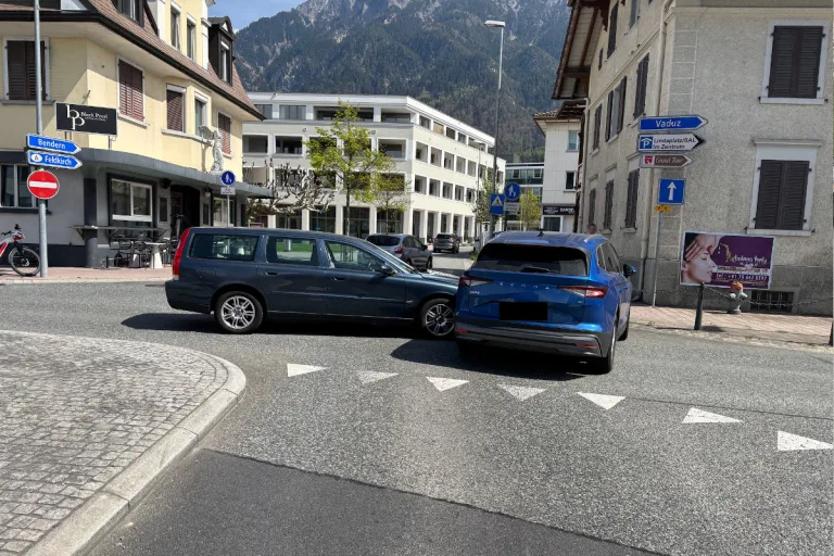 Schaan FL – Unfall wegen Missachtung des Vortritts
