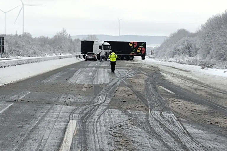 A7 Rhüden – Zehn teils schwer Verletzte nach Massen-Unfall