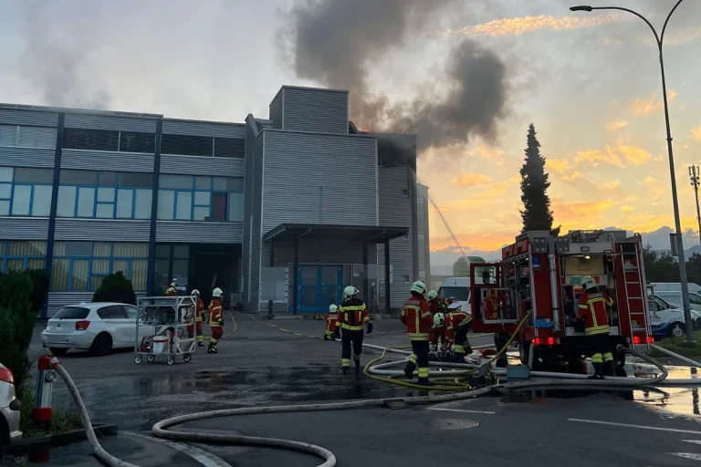 Recherswil SO - Brand in Gewerbeliegenschaft