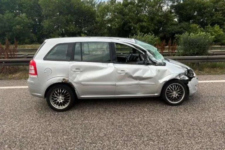 Unfall in Erfurt TH - Mit einem Lkw Kollidiert 