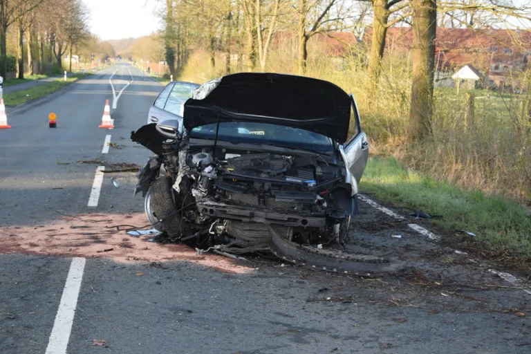 Herford – Fahrer verlässt zu Fuß  den Unfallort