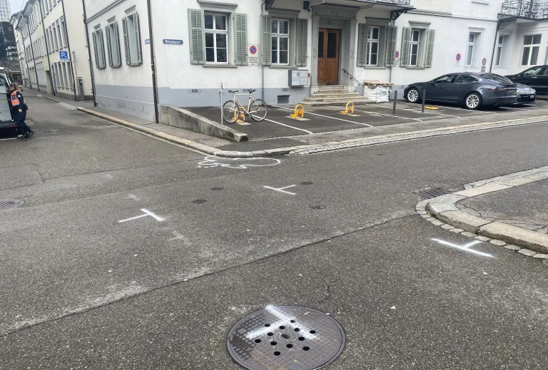 Stadt St. Gallen – Personenwagen kollidiert mit Fahrradfahrerin