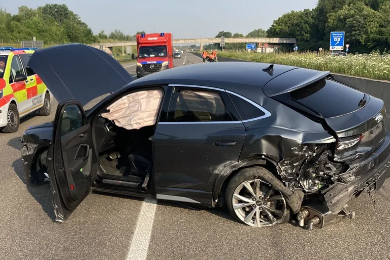 Betrunken auf der Autobahn A8 verunfallt