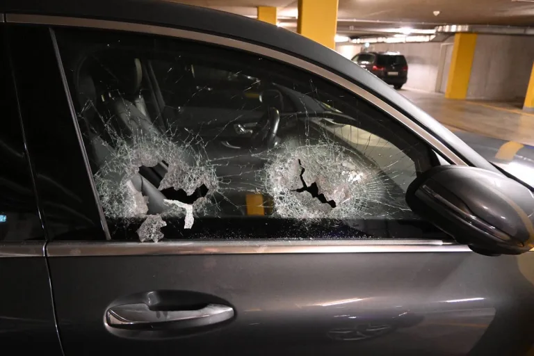 St.Gallen - Mehrere Autoeinbrüche 