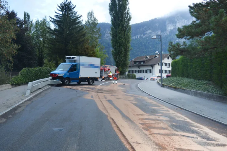 Hergiswil NW – Selbstunfall führt zu grossem Sachschaden