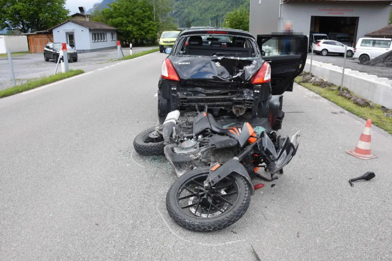 Walenstadt SG – Motorradfahrer nach Auffahrkollision verletzt