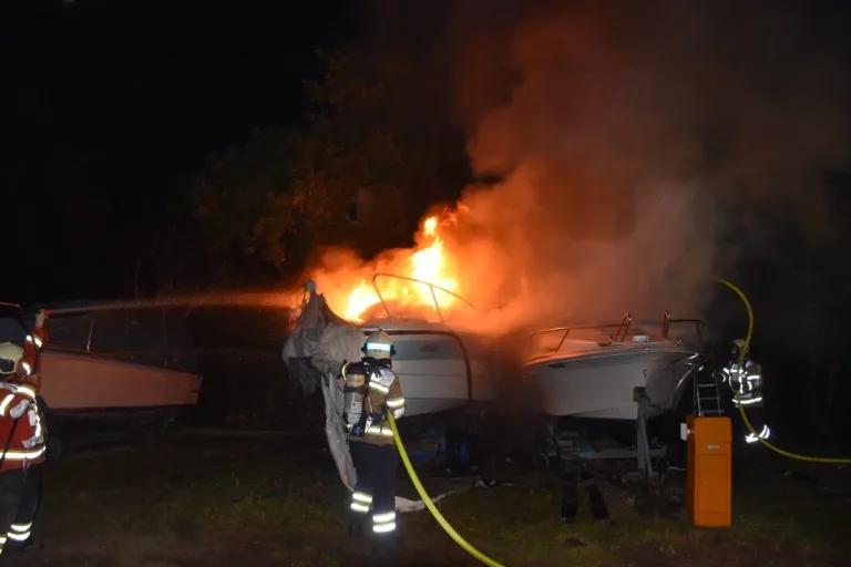 Bellach SO - Mehrere Boote durch Brand beschädigt