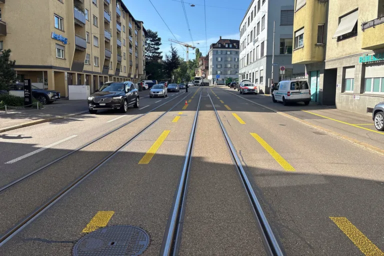 Verkehrsunfall in Zürich –  Zwei Personen verletzt