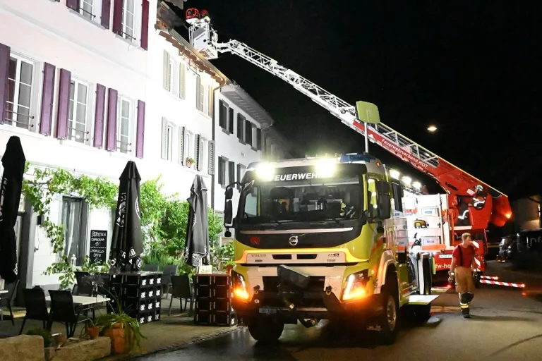 Feuerwehreinsatz Gächlingen SH - Brand eines Boilers in Mehrfamilienhaus