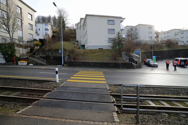 St. Gallen – Zug kollidiert mit Fussgängerin