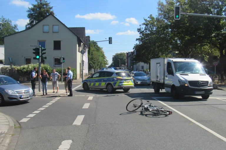 Hilden – Pedelecfahrer bei Unfall schwer verletzt
