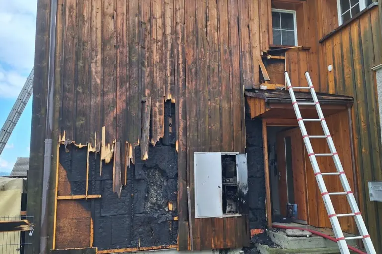 Sax SG – Einfamilienhaus in Brand