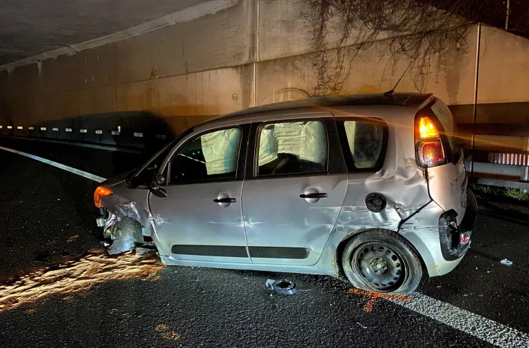 A14 Cham ZG – Zwei Unfälle auf der Autobahn