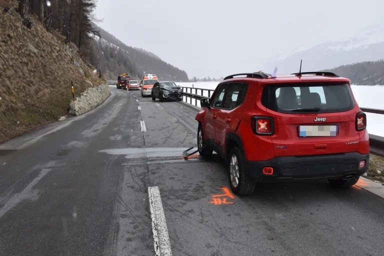 Sils im Engadin GR - Frontal miteinander kollidiert