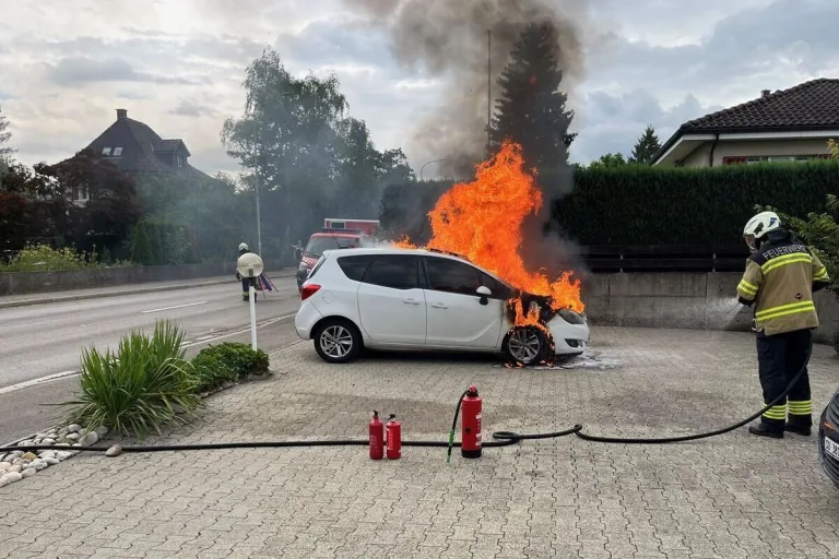 Kriegstetten SO - Verkehrsbehinderungen aufgrund eines Fahrzeugbrandes