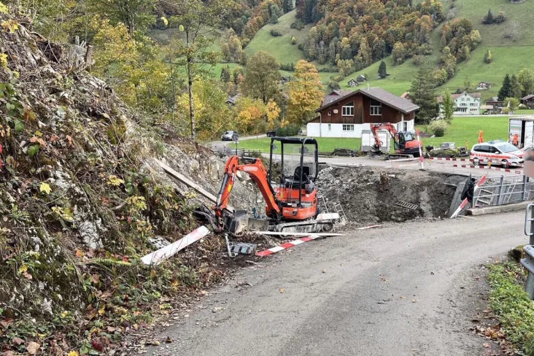 Alt St. Johann SG - Rega nach Unfall im Einsatz 