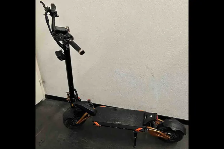Chur GR – E-Scooter mit bis zu 86 km/h unterwegs