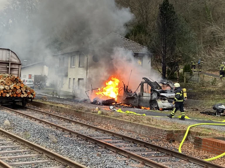 Kasbach Ohlenberg – Hochwertiges Wohnmobil in Flammen