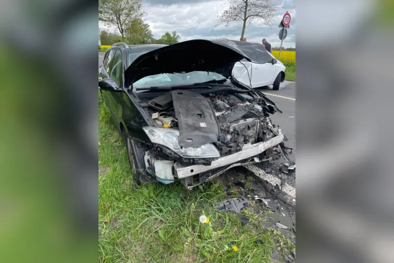 Wilhelmshaven – Verkehrsunfall mit vier beteiligten Fahrzeugen