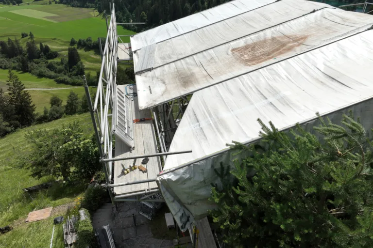 Trin Mulin GR - Von einem Gerüst abgestürzt