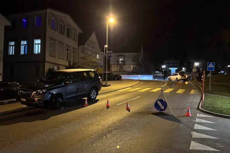 Heiden AR – Alkoholisiert in Kurve auf Gegenfahrbahn verunfallt
