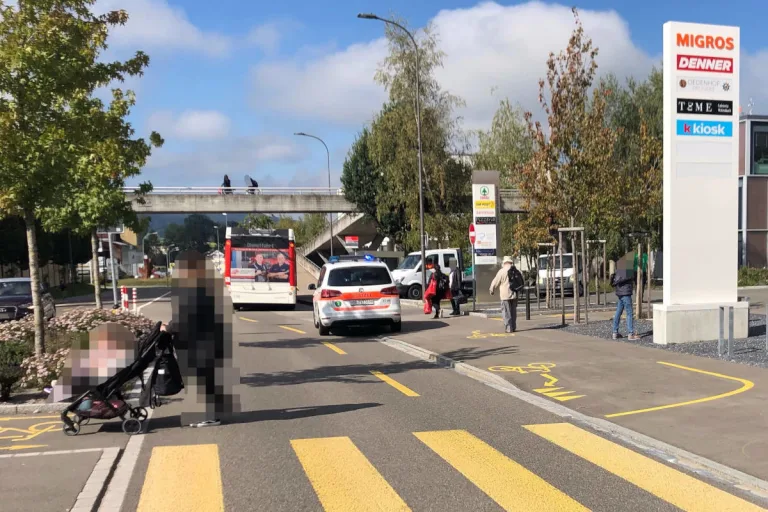 Wittenbach SG – Kollision zwischen Bus und E-Bike
