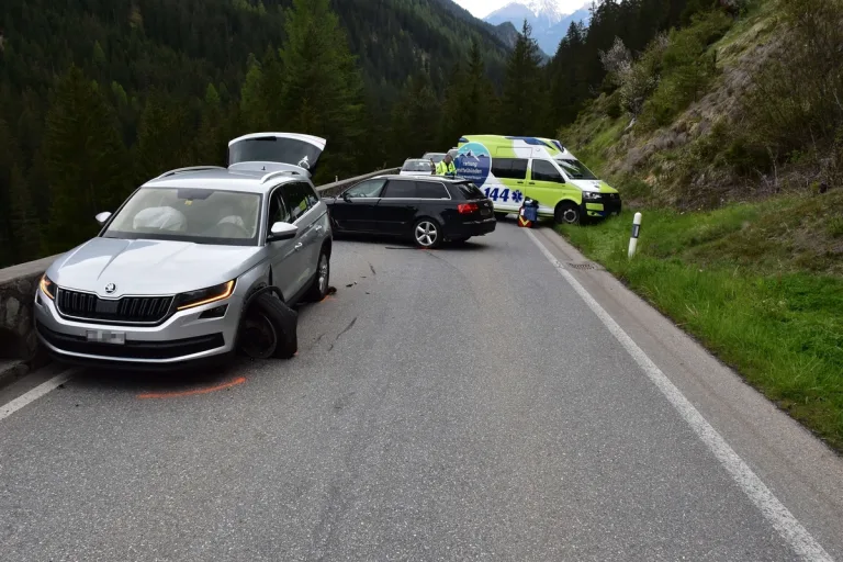 Seitlich-frontale Kollision in Bergün GR 