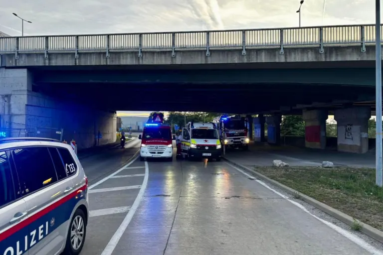 Schwechat – Tödlicher Unfall mit Motorradfahrer