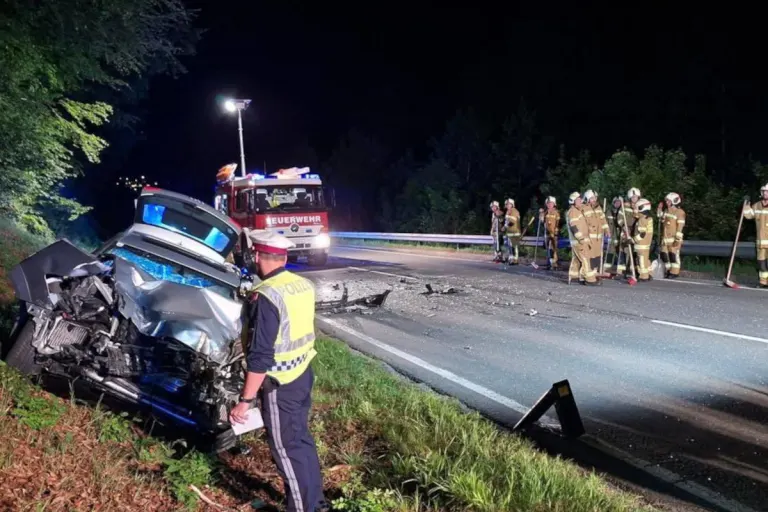 Thalgau – Unfall zwischen Pkw und Traktor