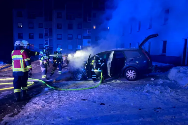 Plettenberg – Mehrere Fahrzeugbrände im Ortsteil Ohle