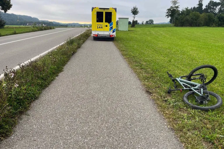 Oberbüren SG - Unfall mit drei beteiligten Velofahrerinnen