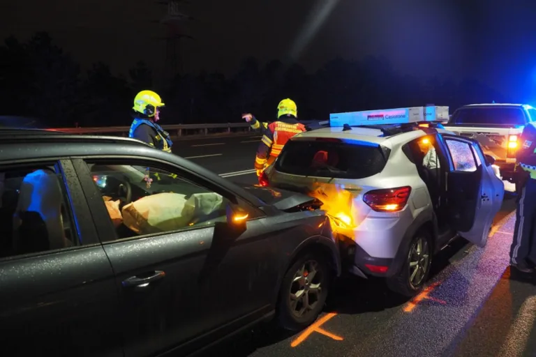 Biedermannsdorf – Unfall mit drei Fahrzeugen
