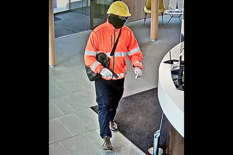 Zeugenaufruf Farvagny FR – Bewaffneter Raubüberfall auf Bank