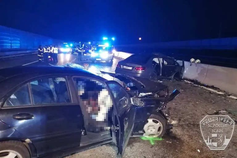 (UPDATE) Völlerndorf - Drei Tote nach Horror-Unfall