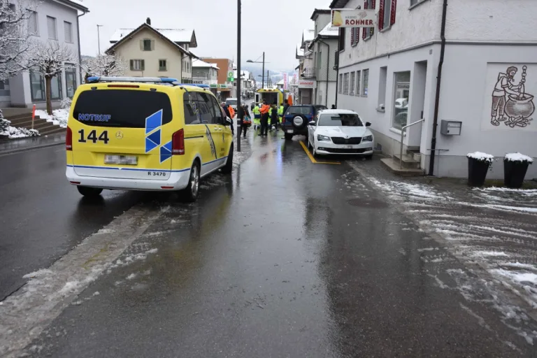 Bazenheid SG – Kind angefahren und unbestimmt verletzt